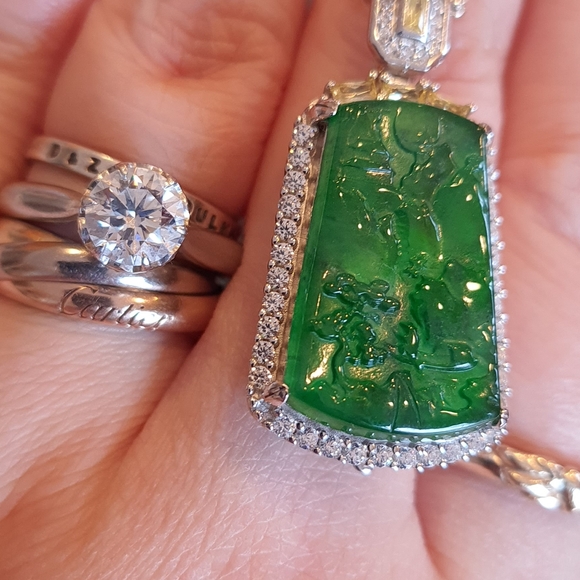 Untreated Guatemala Jadeite Jade Pendant Necklace - Picture 10 of 12